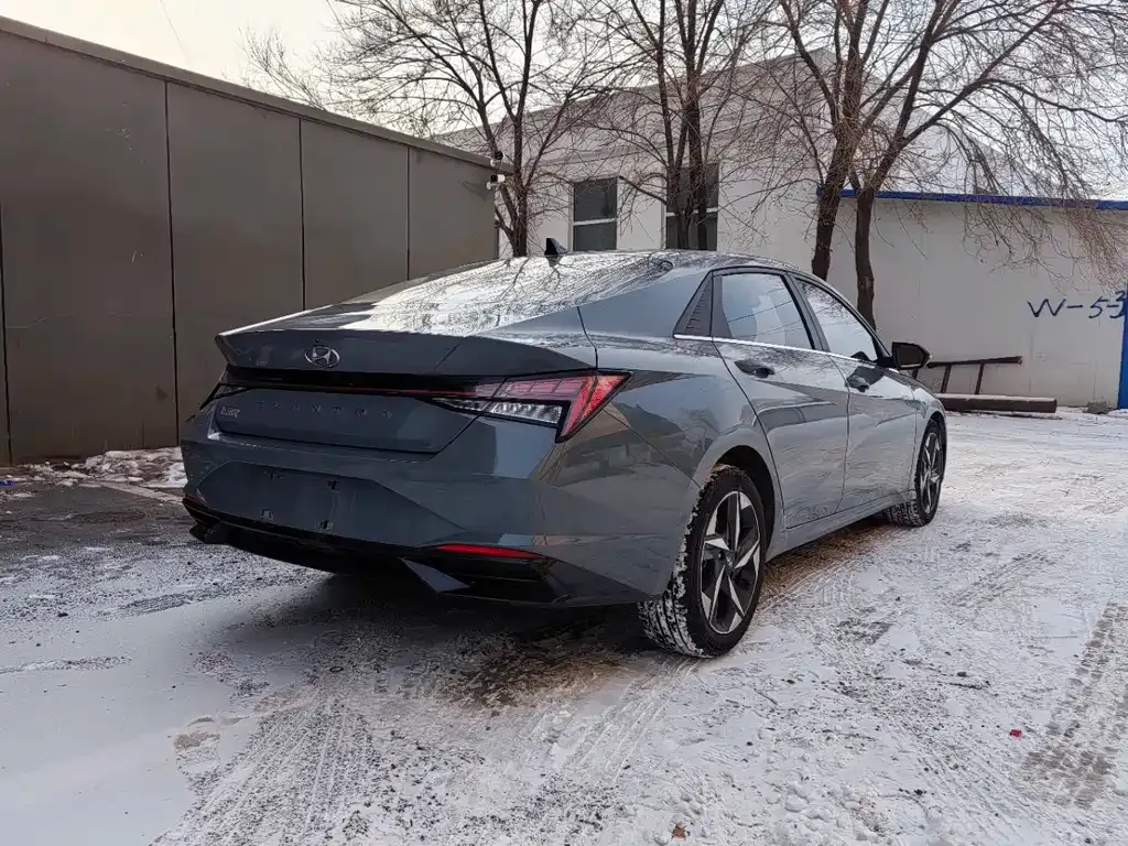 Hyundai Elantra 2022 из CN, фото 3