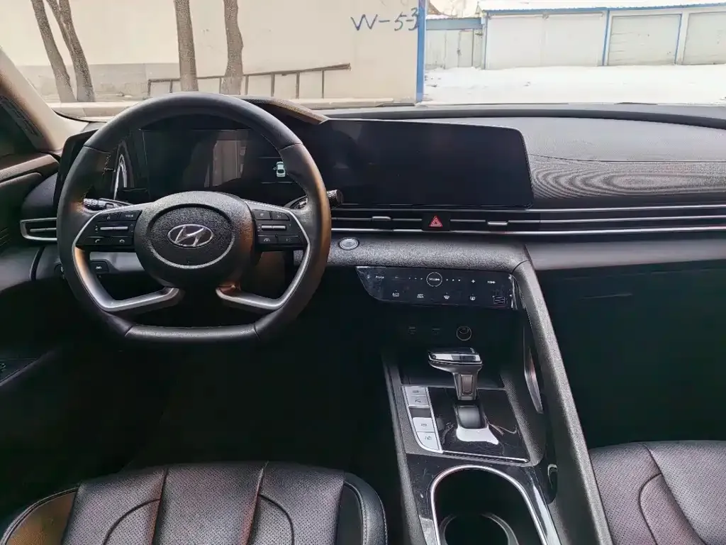 Hyundai Elantra 2022 из CN, фото 6