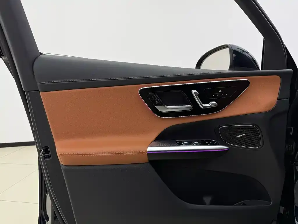 Mercedes-Benz GLC 2023 из CN, фото 3