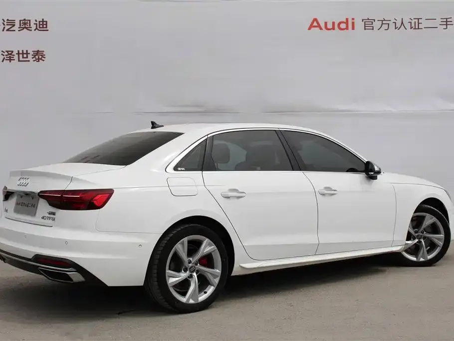 Audi A4L 2021 из CN, фото 7