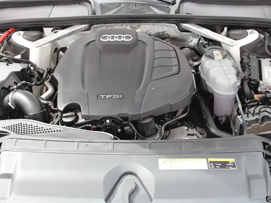 Audi A4L 2021 из CN, фото 10