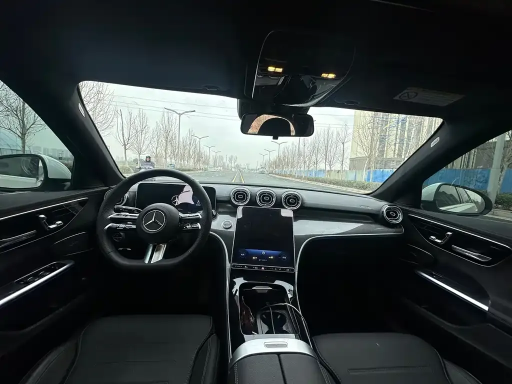 Mercedes-Benz C-Class 2025 из CN, фото 2