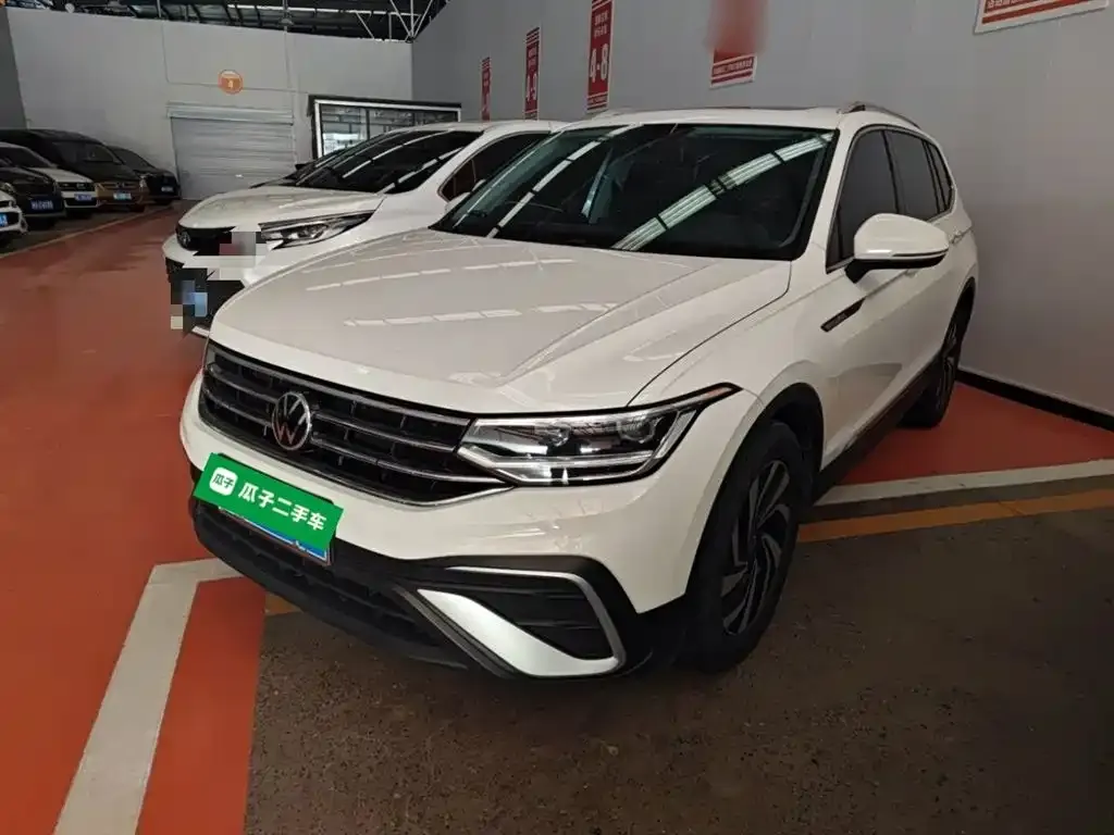 Volkswagen Tiguan L 2022 из CN, фото 1