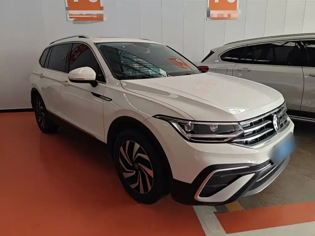 Volkswagen Tiguan L 2022 из CN, фото 5