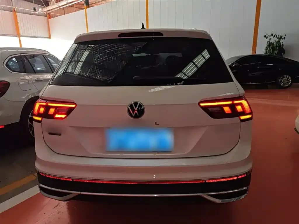 Volkswagen Tiguan L 2022 из CN, фото 10