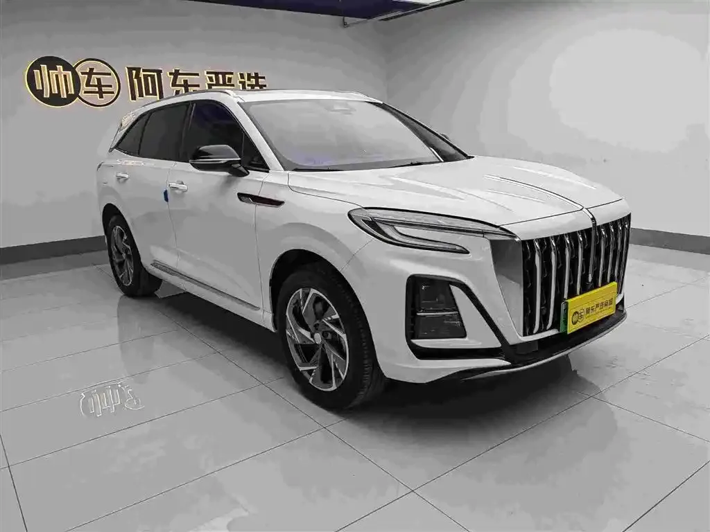 Hongqi HS3 — фото 6