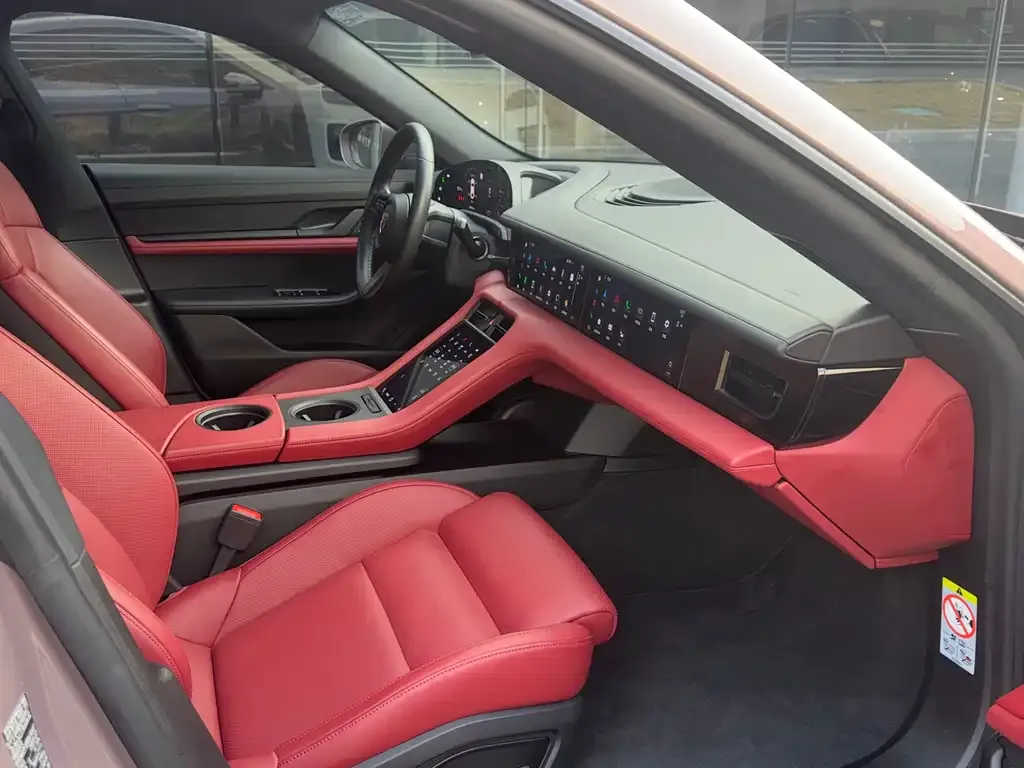 Porsche Taycan 2024 из CN, фото 4