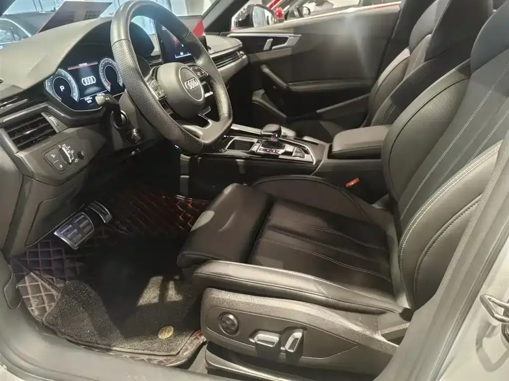 Audi A4L 2024 из CN, фото 10