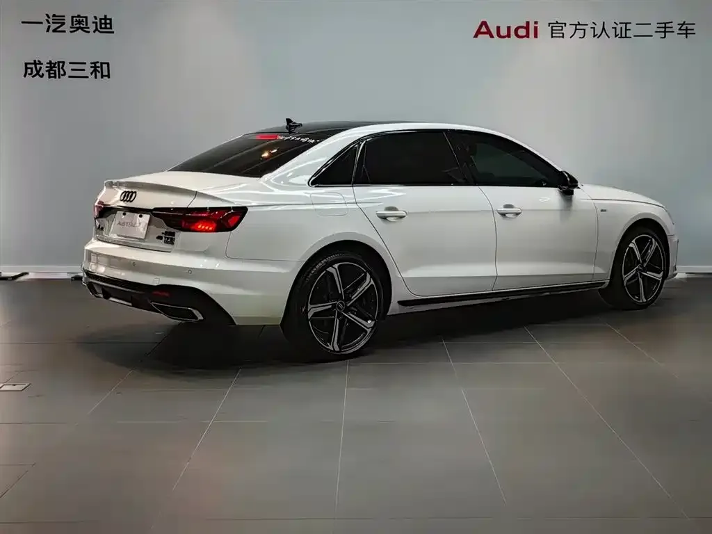 Audi A4L 2024 из CN, фото 5