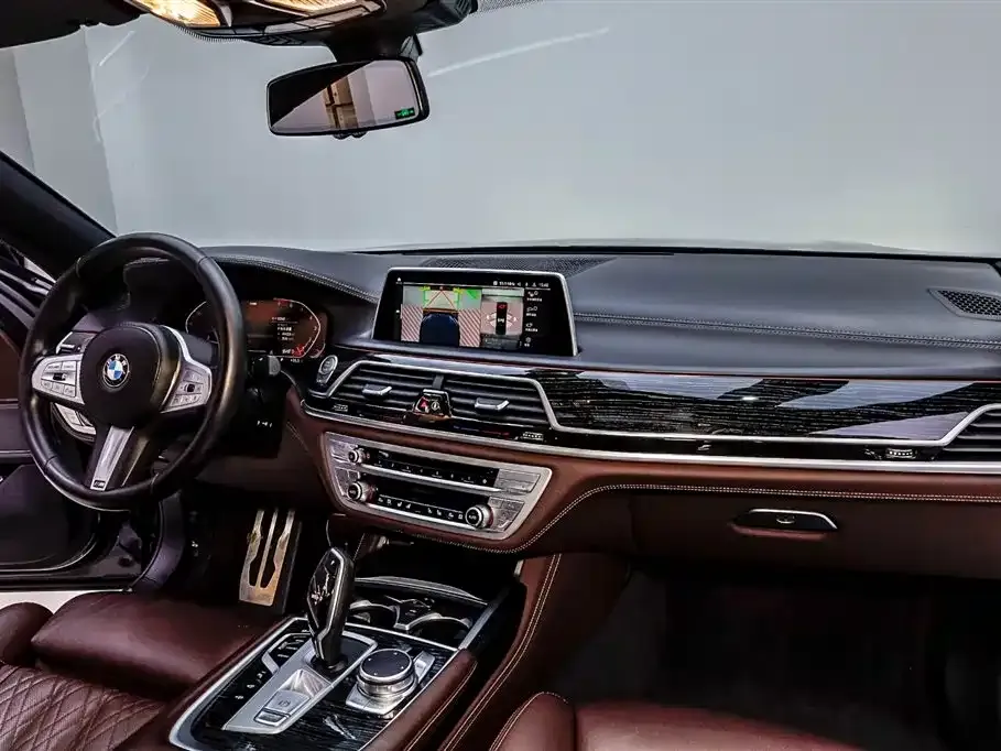 BMW 7 Series 2021 из CN, фото 5