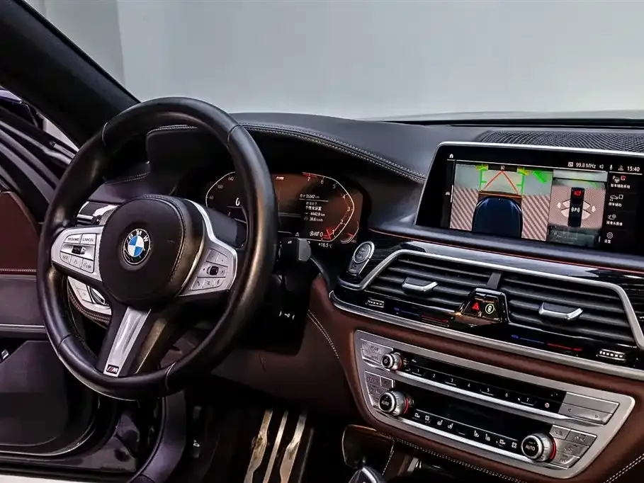BMW 7 Series 2021 из CN, фото 6