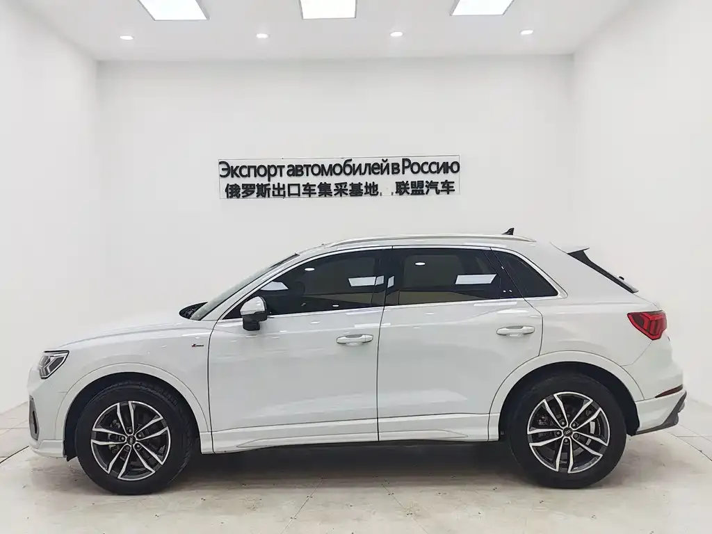 Audi Q3 — фото 2