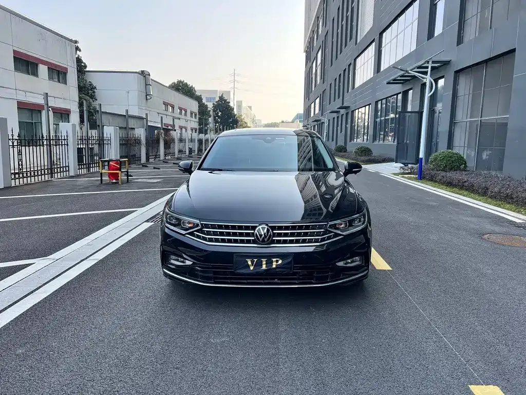 Volkswagen Magotan 2023 из CN, фото 3