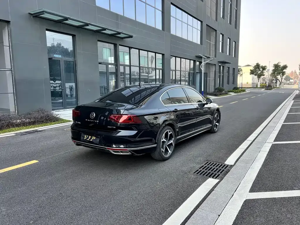 Volkswagen Magotan 2023 из CN, фото 9