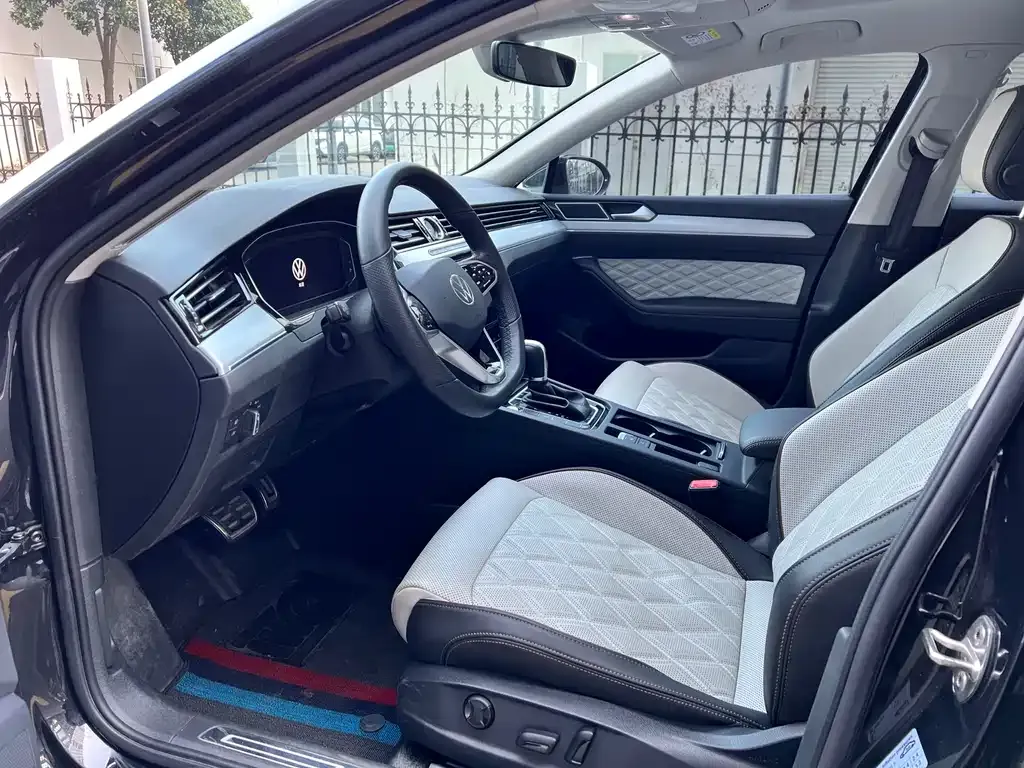 Volkswagen Magotan 2023 из CN, фото 7