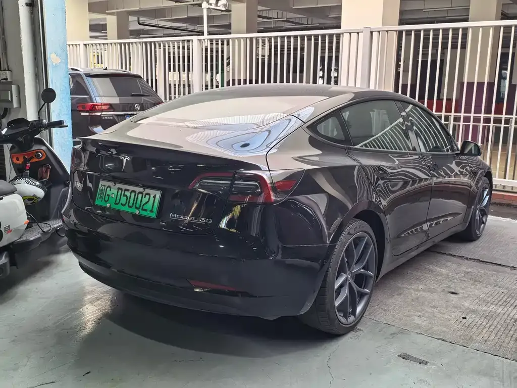 Tesla Model 3 2021 из CN, фото 2