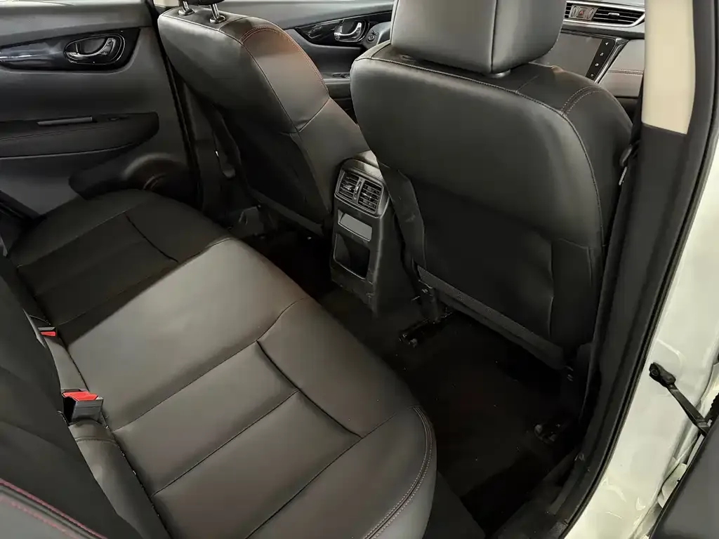 Nissan Qashqai 2024 из CN, фото 8