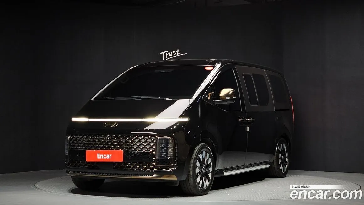 Hyundai Staria