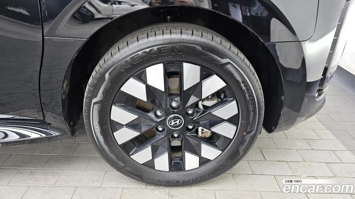 Hyundai Staria 2025 из KR, фото 10
