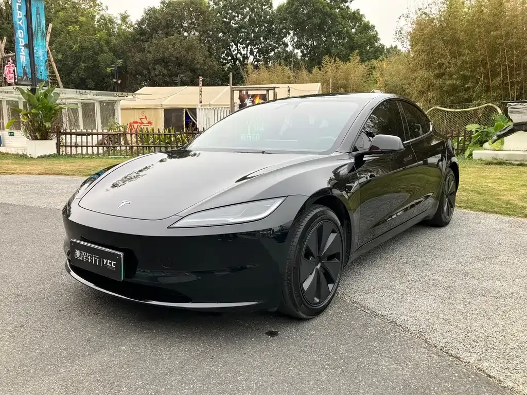 Tesla Model 3 2023 из CN, фото 1