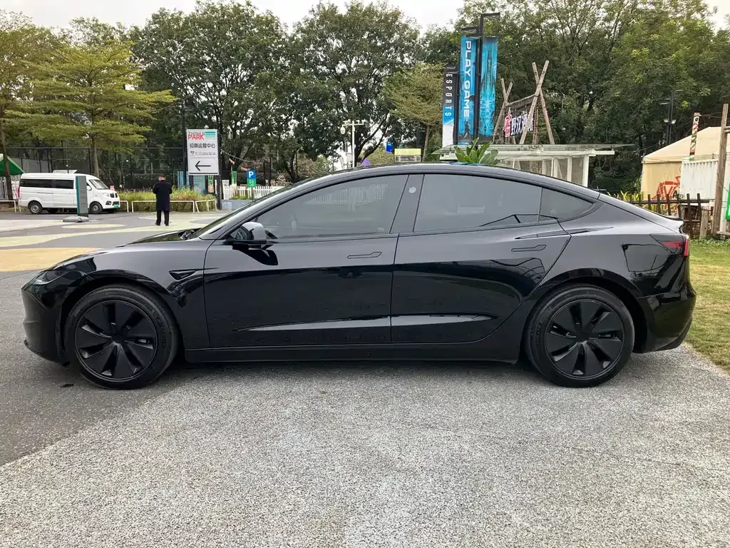 Tesla Model 3 2023 из CN, фото 10