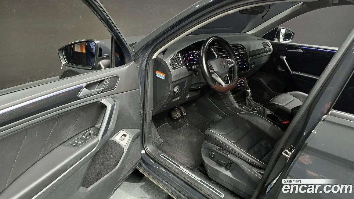Volkswagen Tiguan 2021 из KR, фото 9