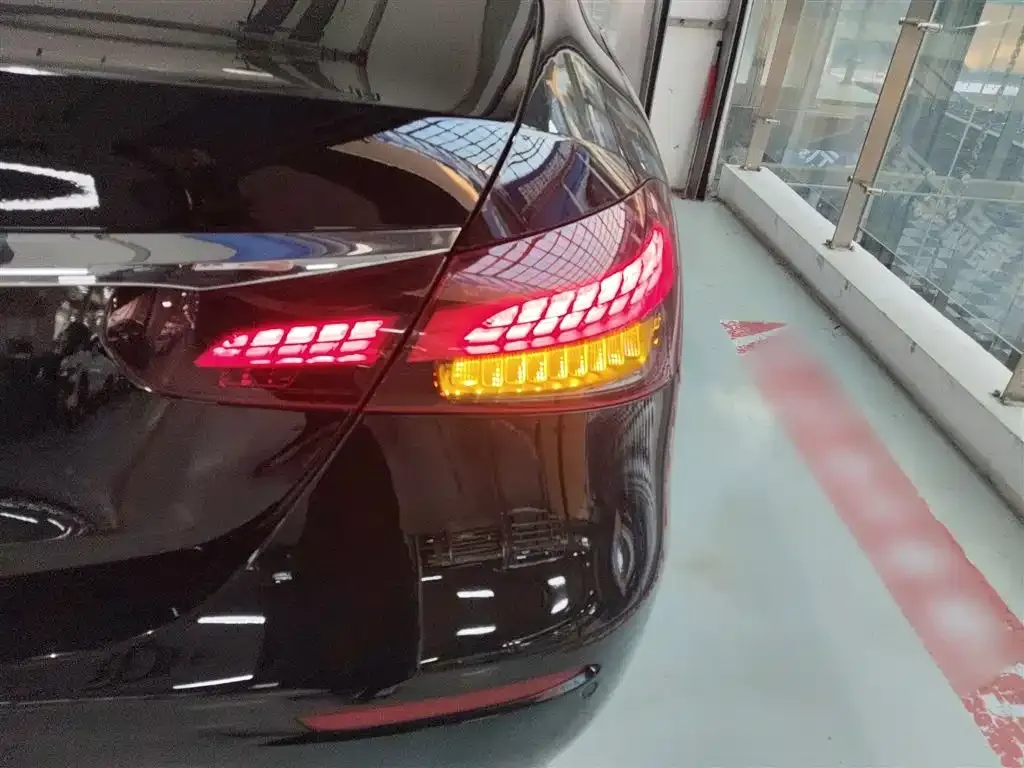 Mercedes-Benz E-Class 2022 из CN, фото 4