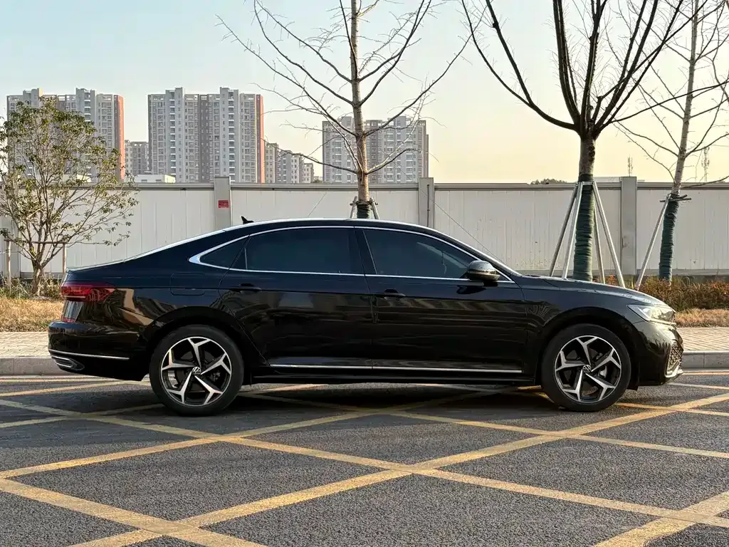 Volkswagen Passat — фото 4