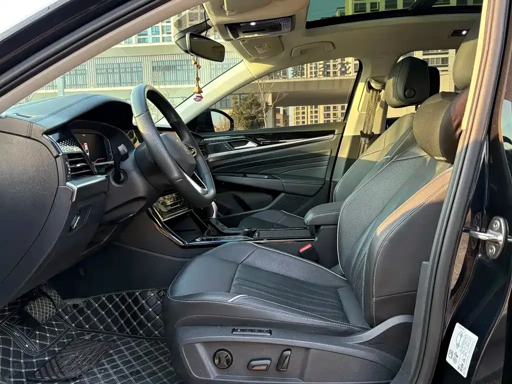 Volkswagen Passat — фото 3