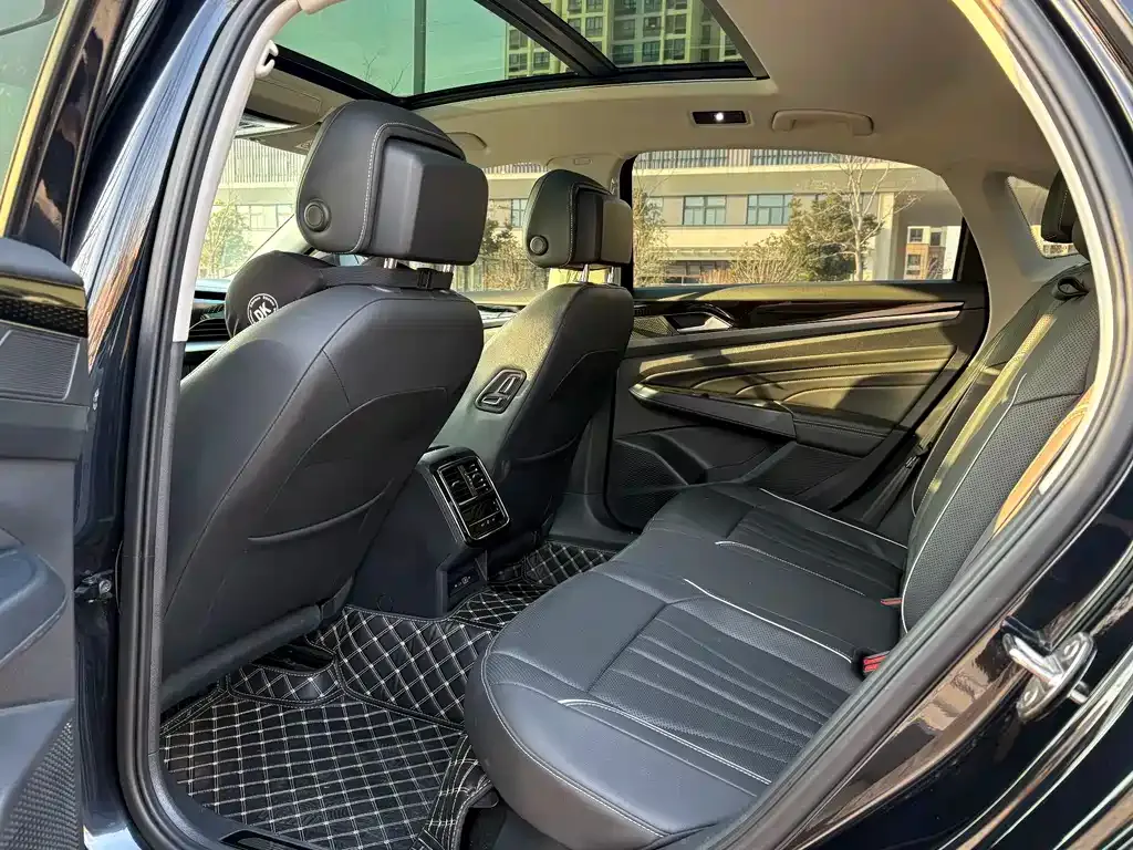 Volkswagen Passat — фото 2