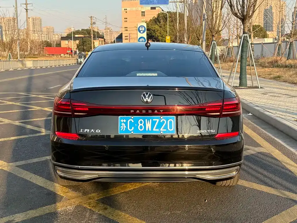 Volkswagen Passat — фото 5