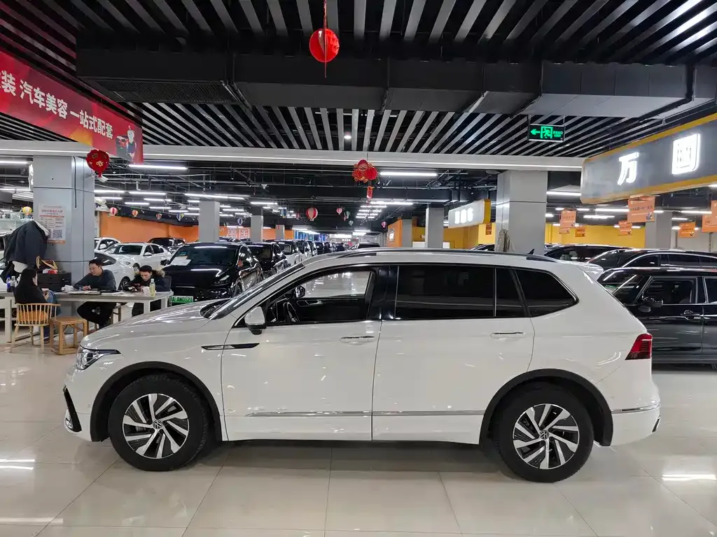 Volkswagen Tiguan L New Energy 2022 из CN, фото 4