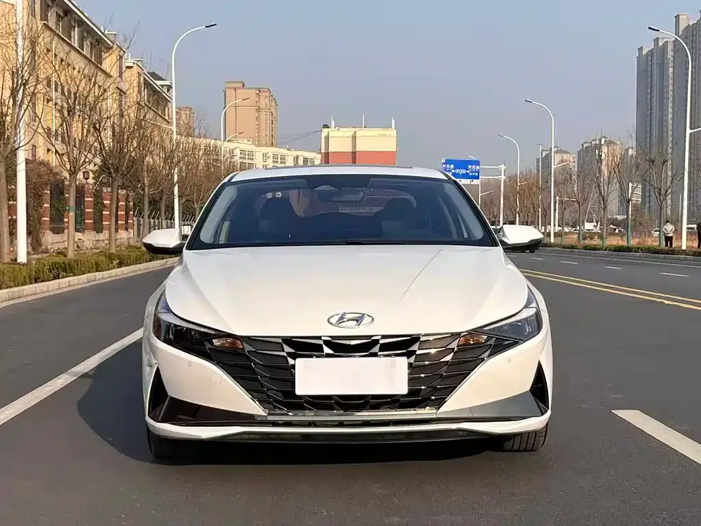 Hyundai Elantra 2022 из CN, фото 7
