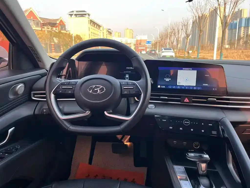 Hyundai Elantra 2022 из CN, фото 2