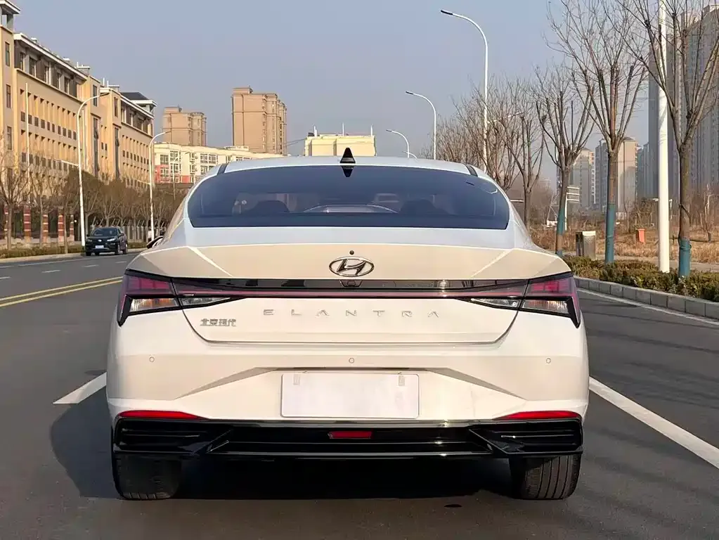 Hyundai Elantra 2022 из CN, фото 5