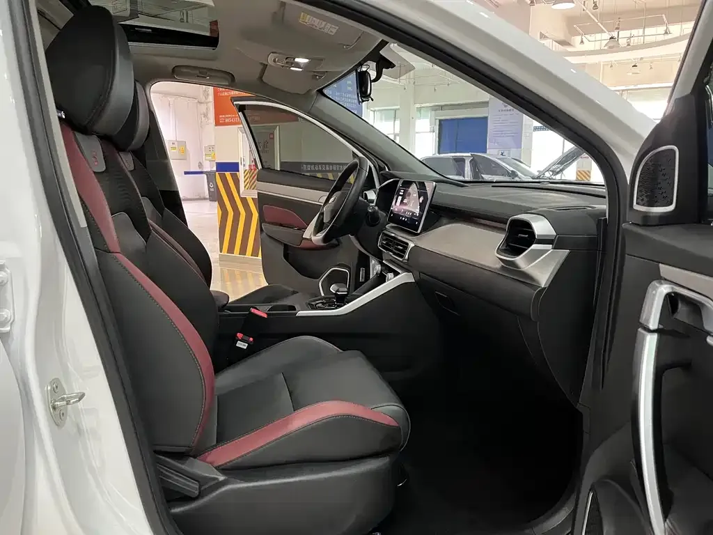 Geely Binyue 2023 из CN, фото 10