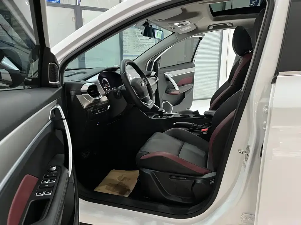 Geely Binyue 2023 из CN, фото 8