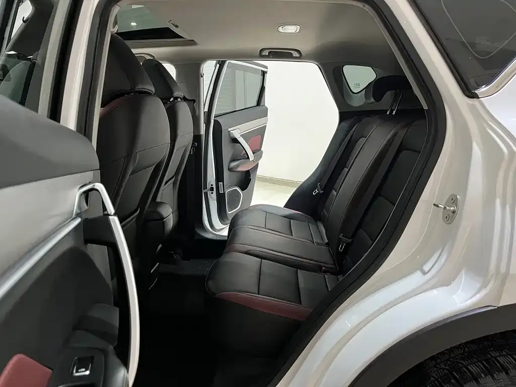 Geely Binyue 2023 из CN, фото 9