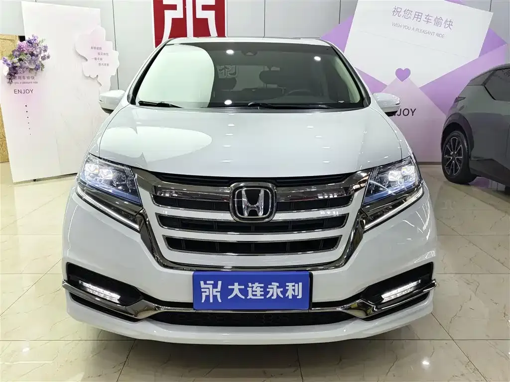 Honda Elysion 2021 из CN, фото 4