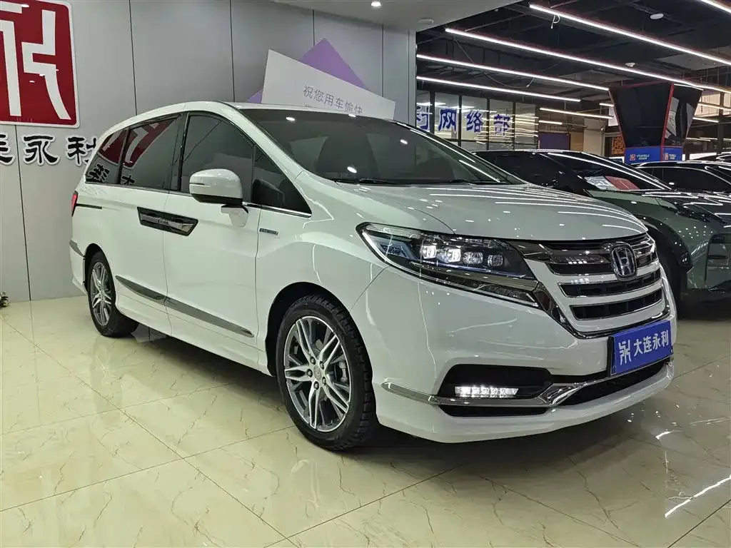 Honda Elysion 2021 из CN, фото 9