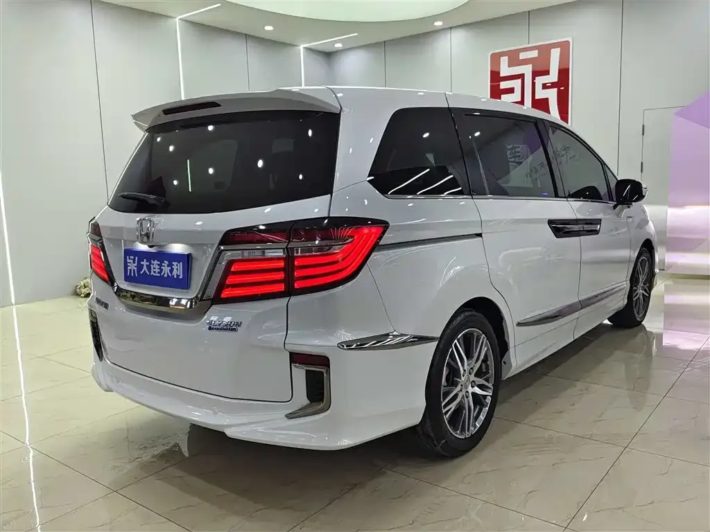 Honda Elysion 2021 из CN, фото 2