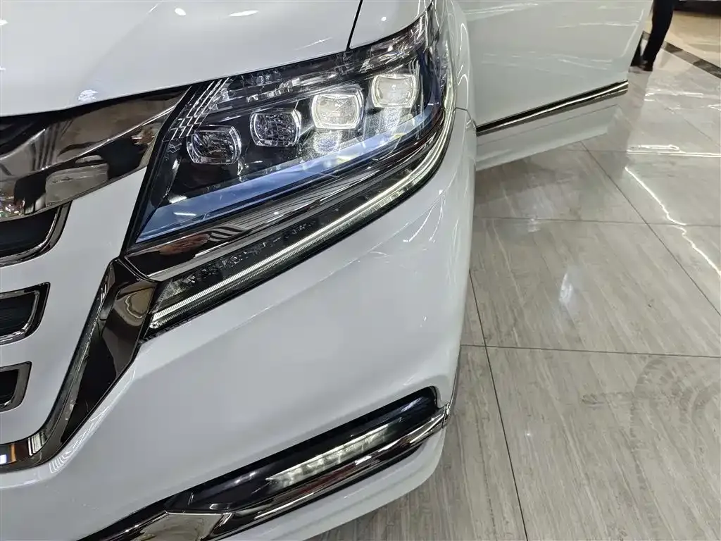 Honda Elysion 2021 из CN, фото 8