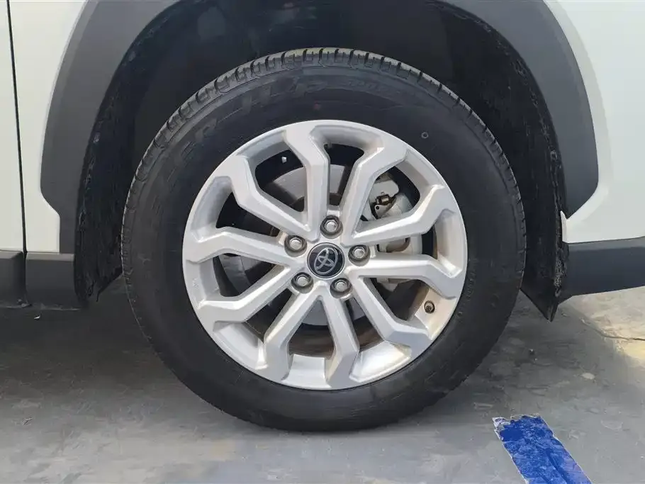 Toyota Frontlander 2024 из CN, фото 9