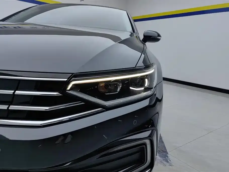 Volkswagen Magotan GTE PHEV 2024 из CN, фото 3