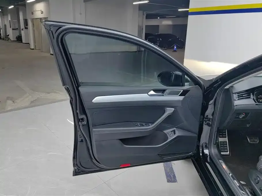 Volkswagen Magotan GTE PHEV 2024 из CN, фото 5
