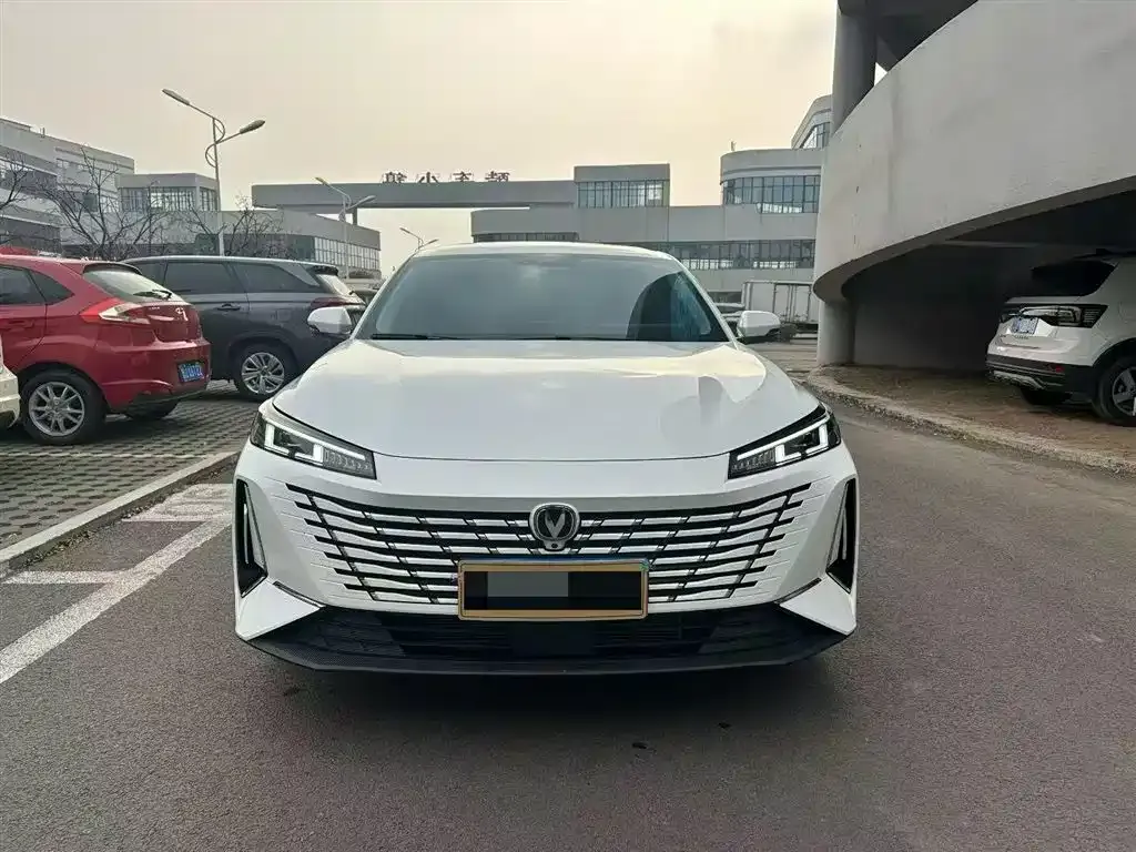 Changan Eado 2025 из CN, фото 5