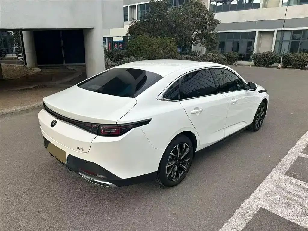 Changan Eado 2025 из CN, фото 8