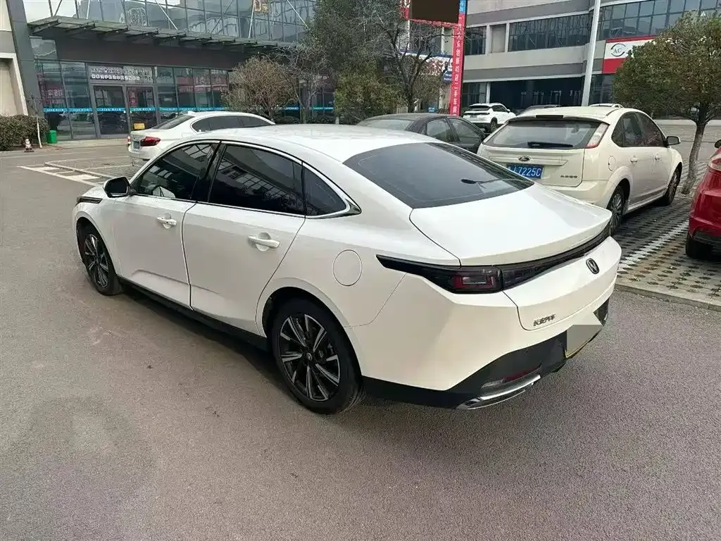 Changan Eado 2025 из CN, фото 9