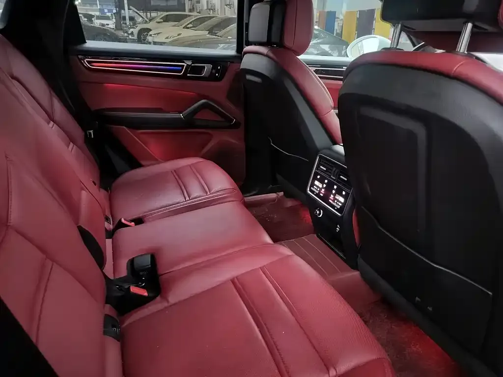 Porsche Cayenne 2023 из CN, фото 3