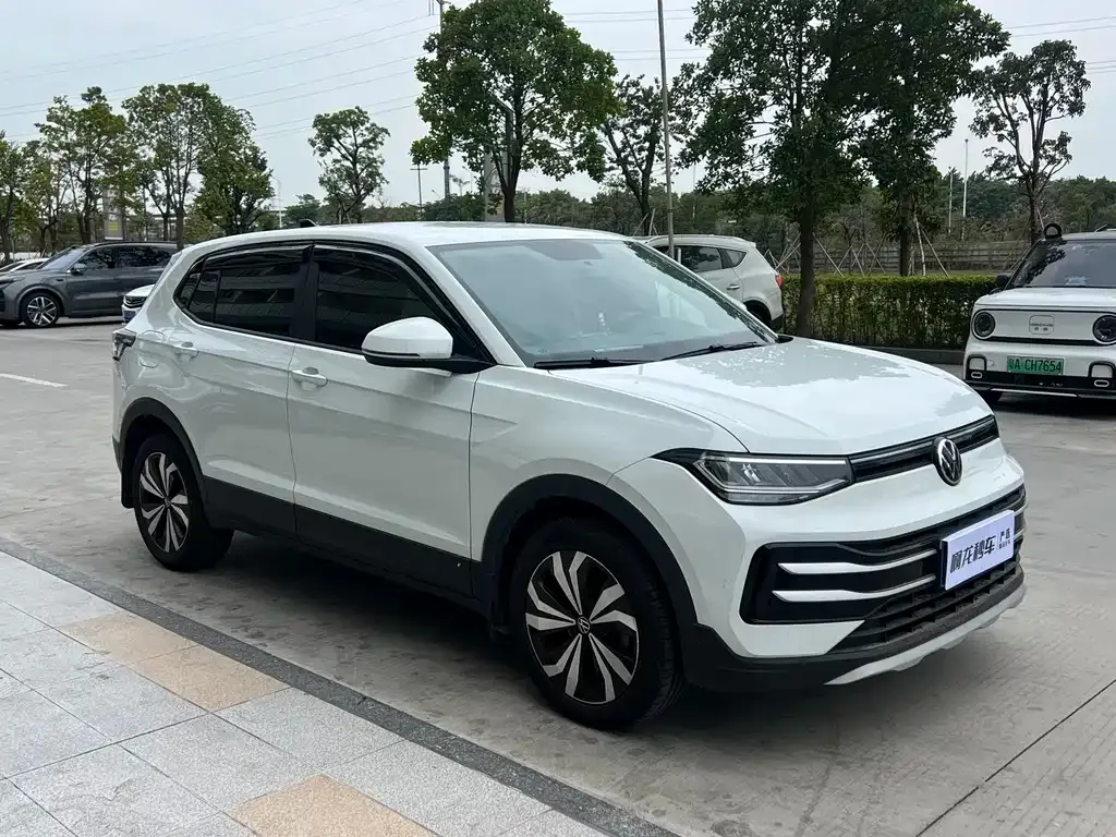 Volkswagen Tharu 2024 из CN, фото 8